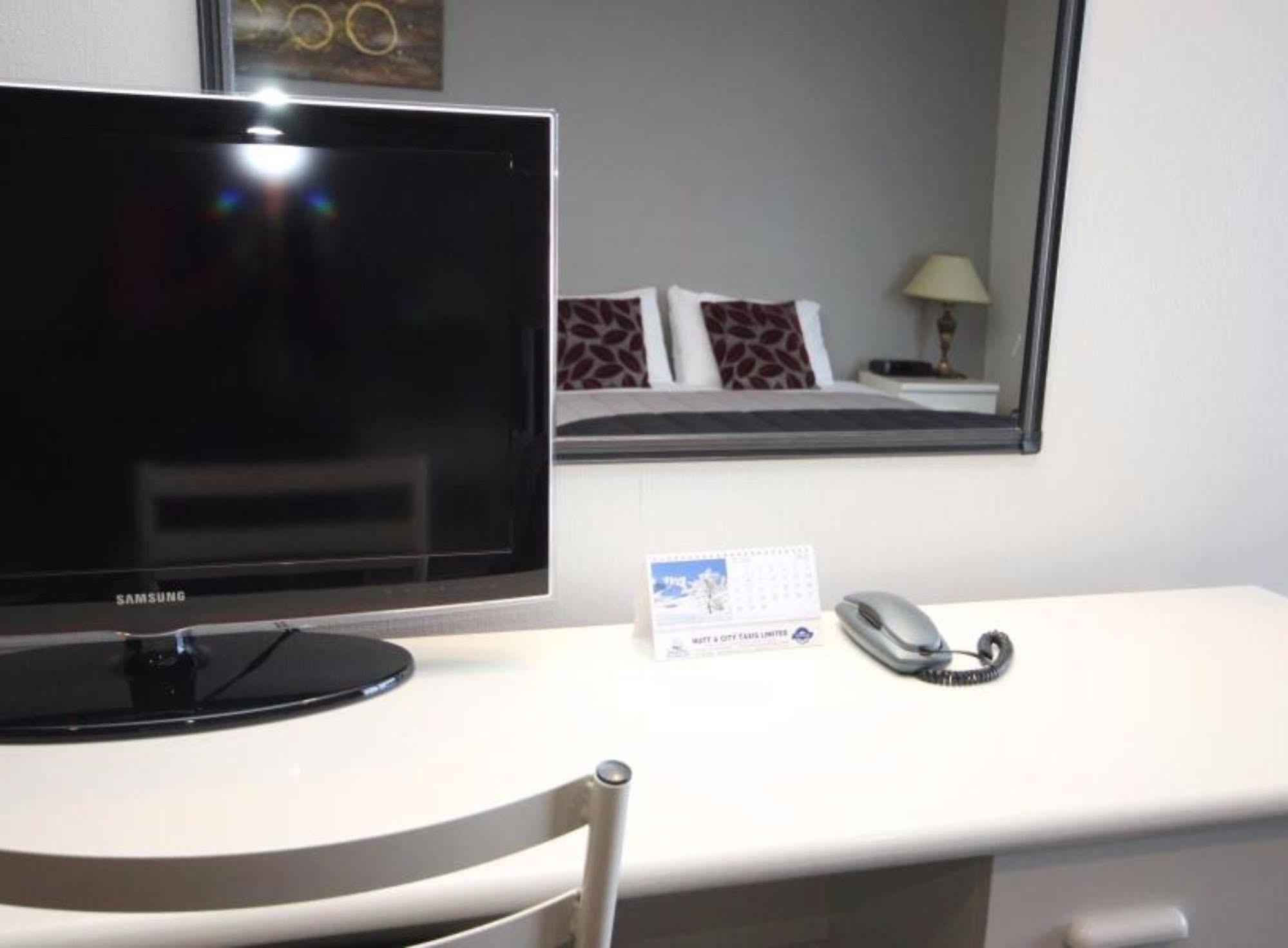 Champers Motor Inn Лоуер-Гатт Екстер'єр фото