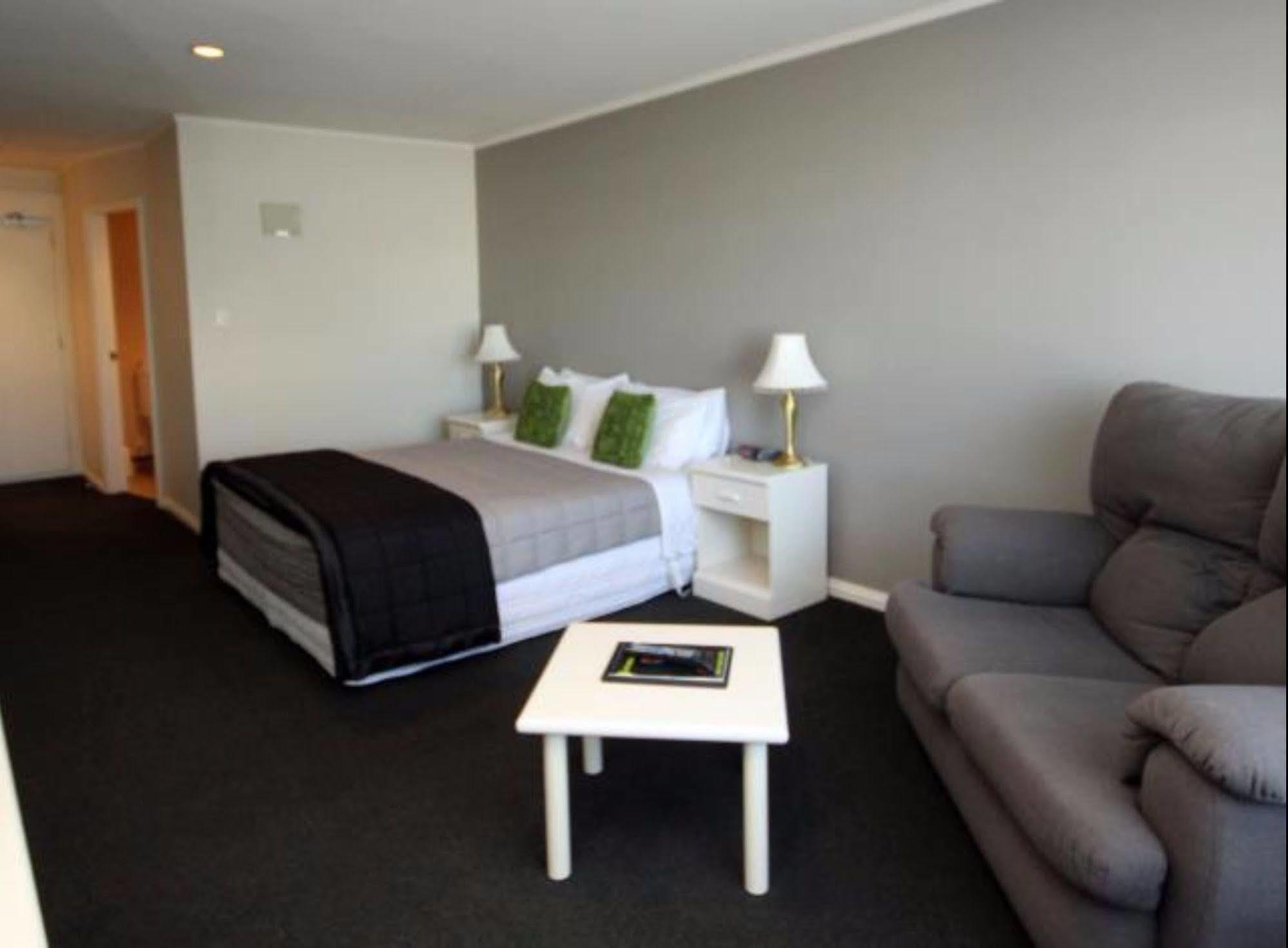 Champers Motor Inn Лоуер-Гатт Екстер'єр фото